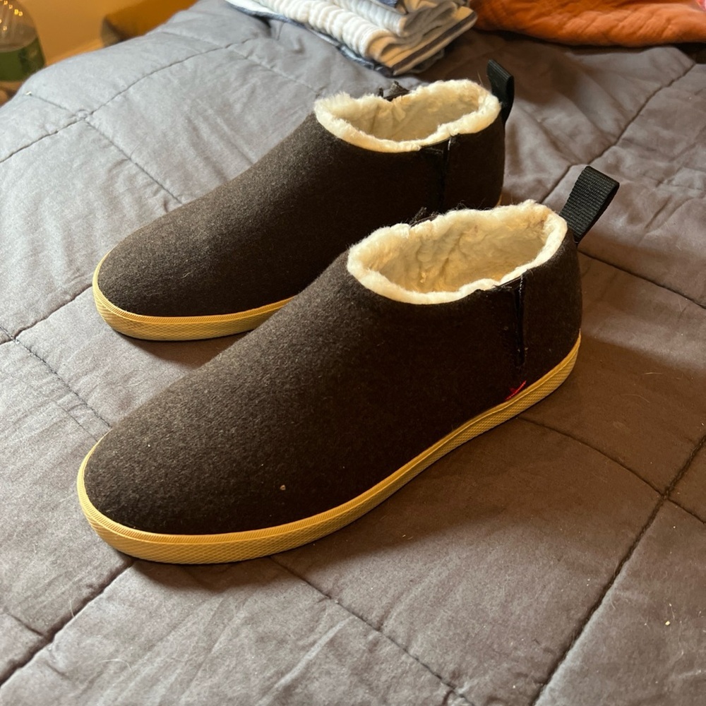XTRATUF Homer Women’s Slip On Sneaker size 9